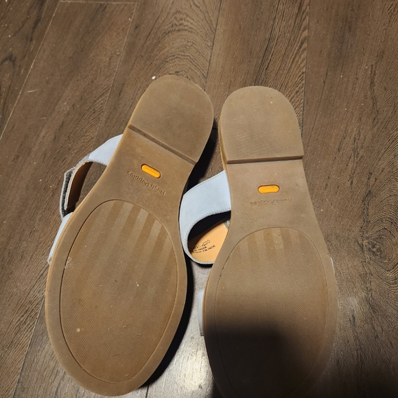 Hush Puppies sandals - Picture 3 of 3